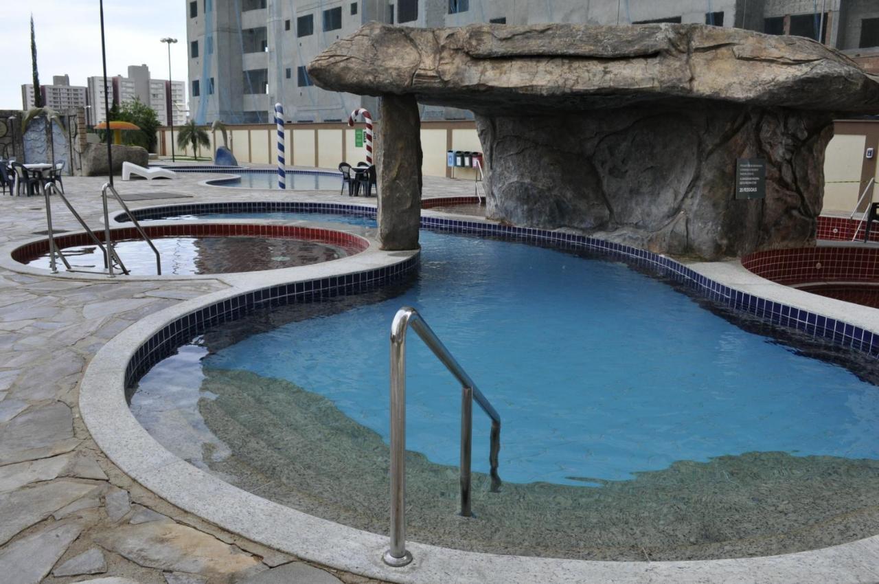 Apartamento Golden Dolphin Supreme - Achei Férias Caldas Novas Esterno foto