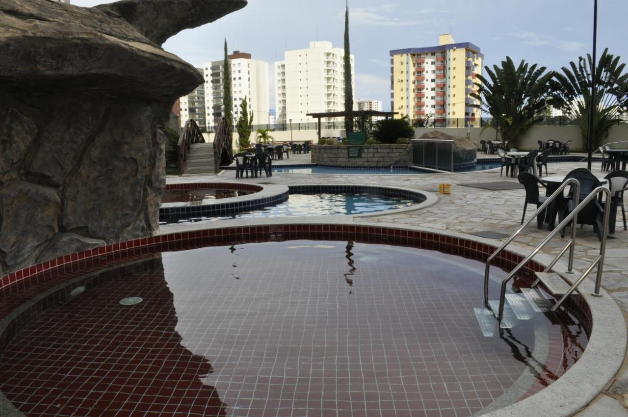 Apartamento Golden Dolphin Supreme - Achei Férias Caldas Novas Esterno foto